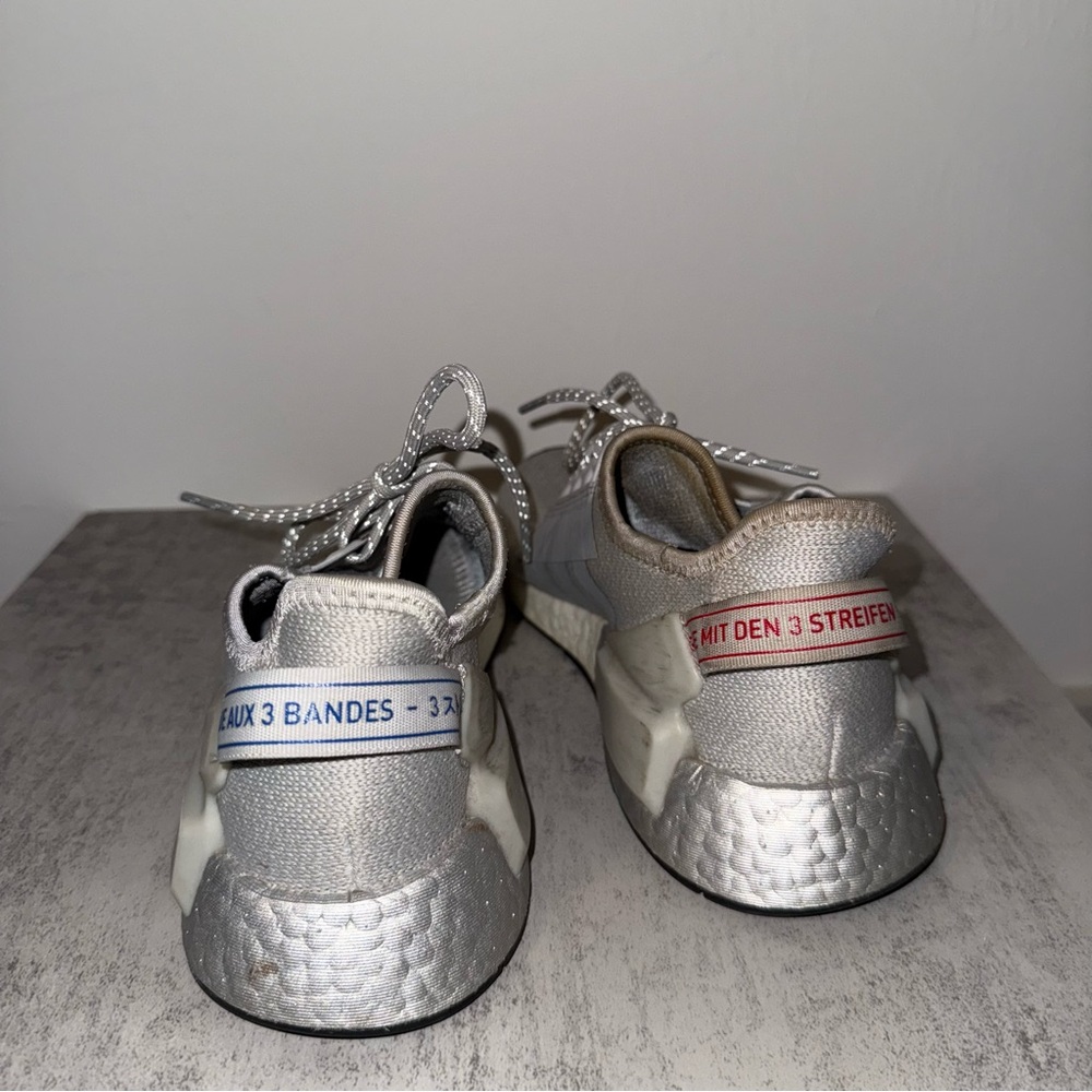 Grey Adidas 4.5Y - Picture 3 of 7